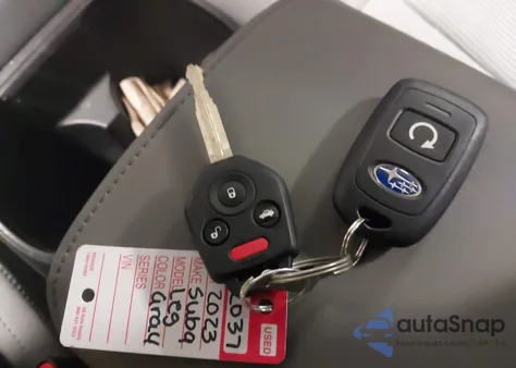 2023 Subaru Legacy Premium z USA, uszkodzony, nr VIN 4S3BWAC68P3012368